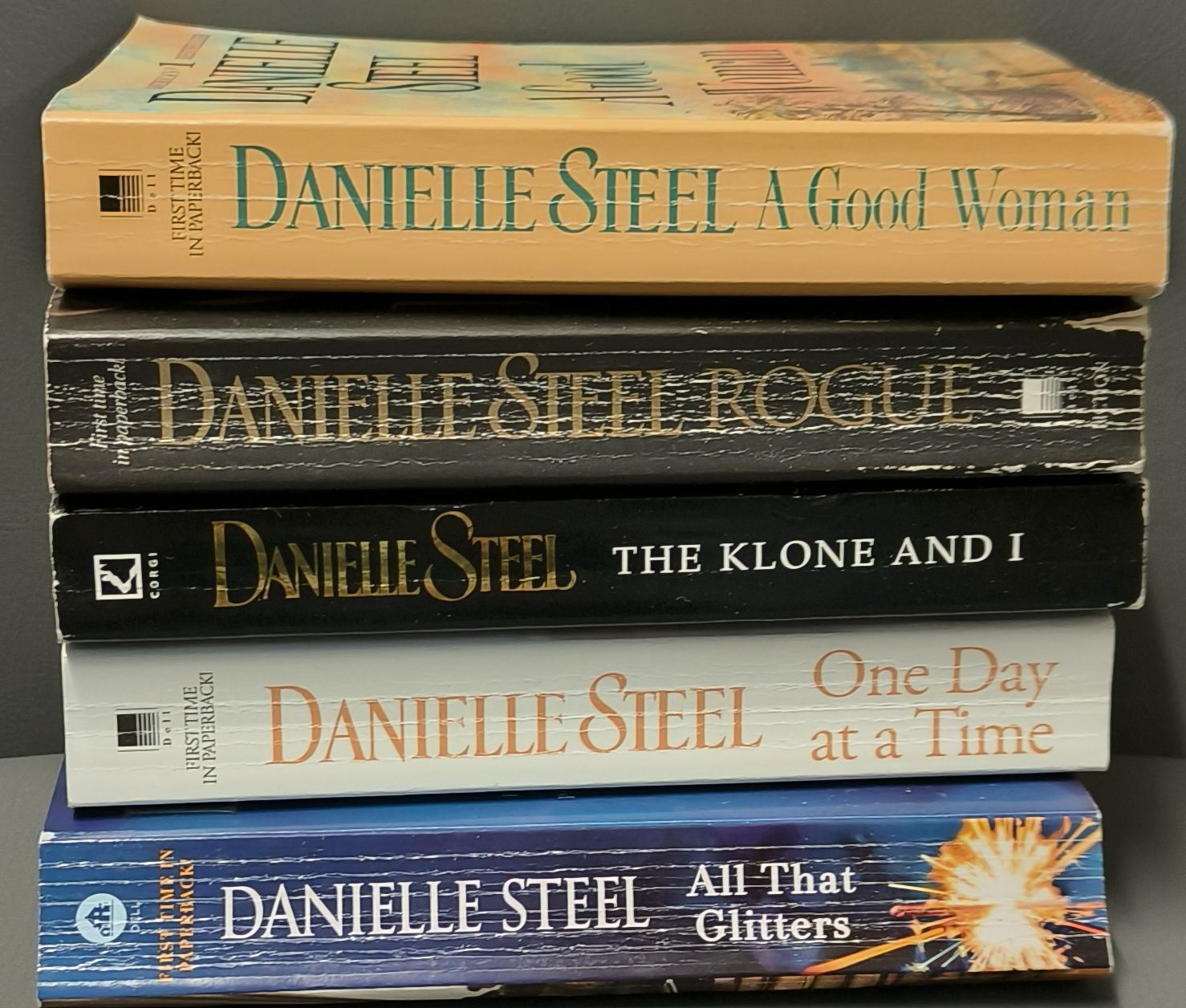 Libri: 9 Danielle Steel Bücher in Englisch – Usato da Dietlikon venduto da Dietlikon_Verkauf