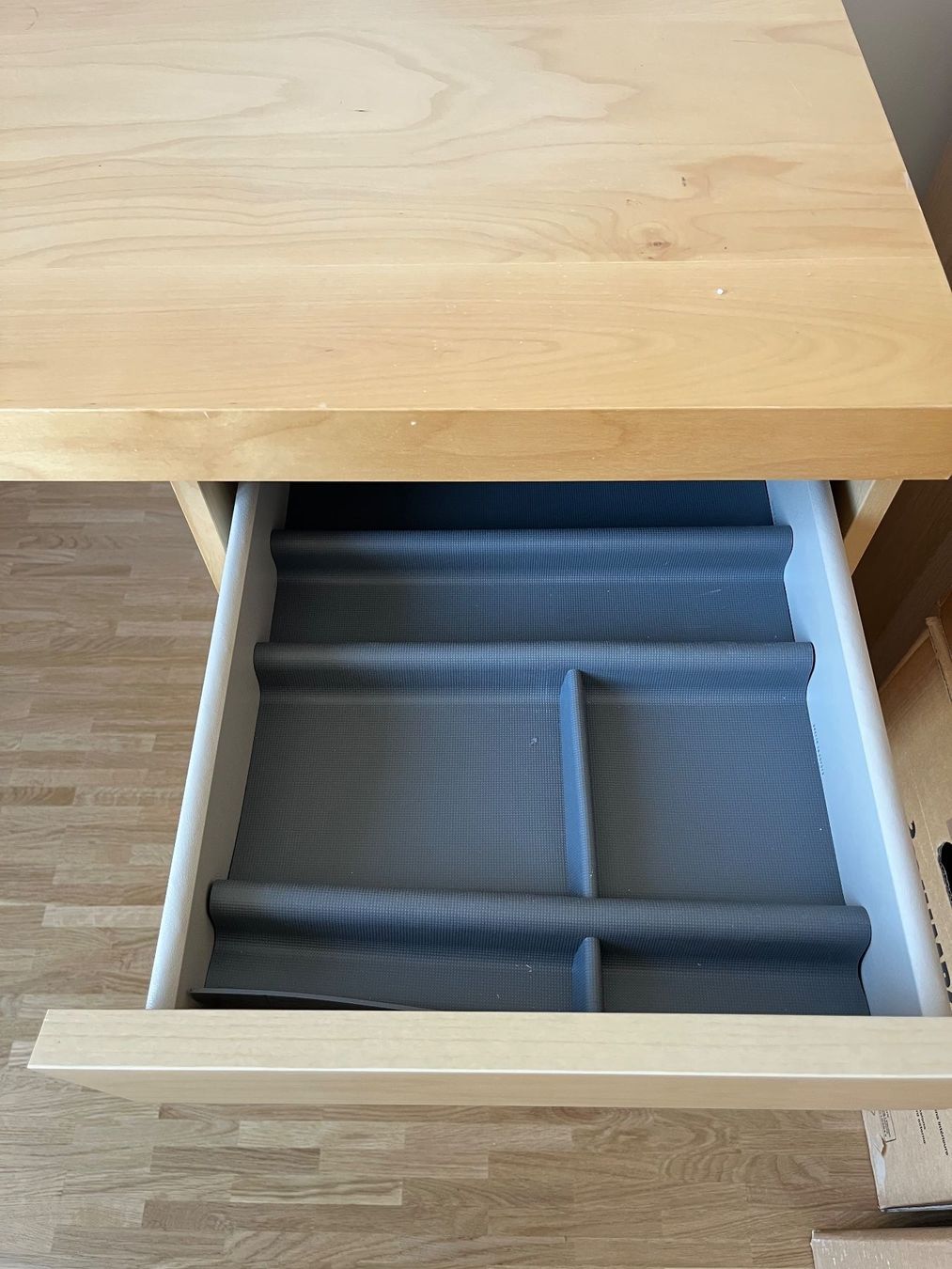 Ikea Bureaux: IKEA Malm Schreibtisch, holzfarben – D'occasion à Effretikon par alu_ldc6 8