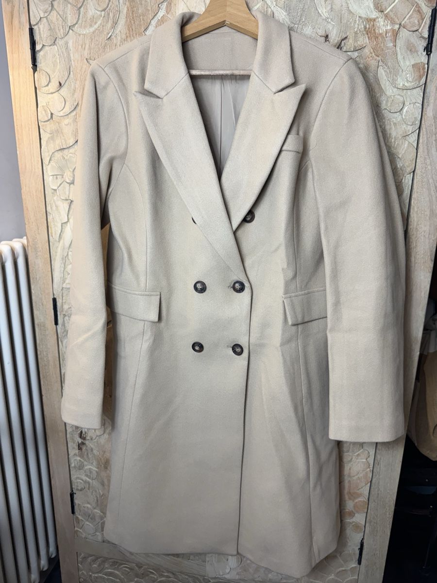Cappotti: Eleganter Mantel, beige, langer Mantel – Nuovo e nell'imballaggio originale da Wettingen venduto da JasminL92-3