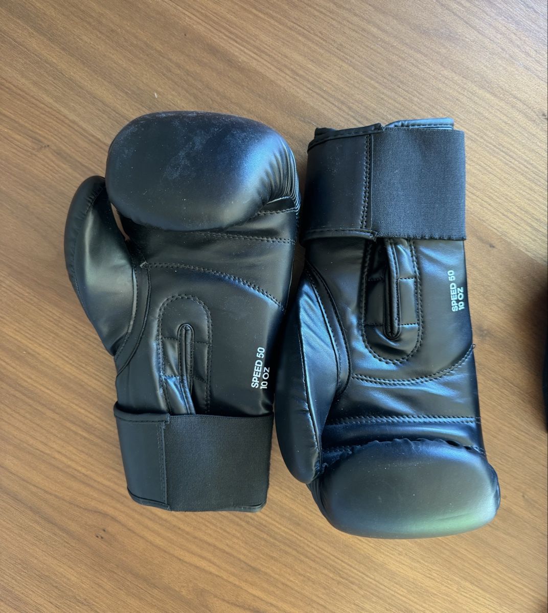 Adidas Guanti & manicotti: Boxing gloves Adidas 10oz – Usato da Zürich venduto da byjtew 2