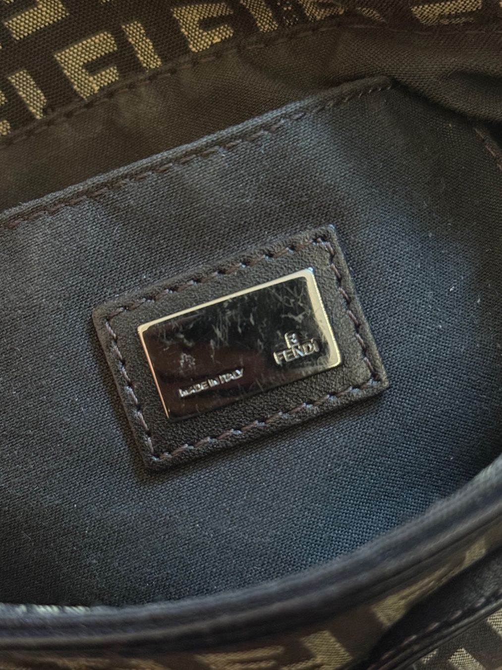 Fendi Taschen für Damen: Vintage Fendi Baguette – Gebraucht aus Zürich von Larazade 4