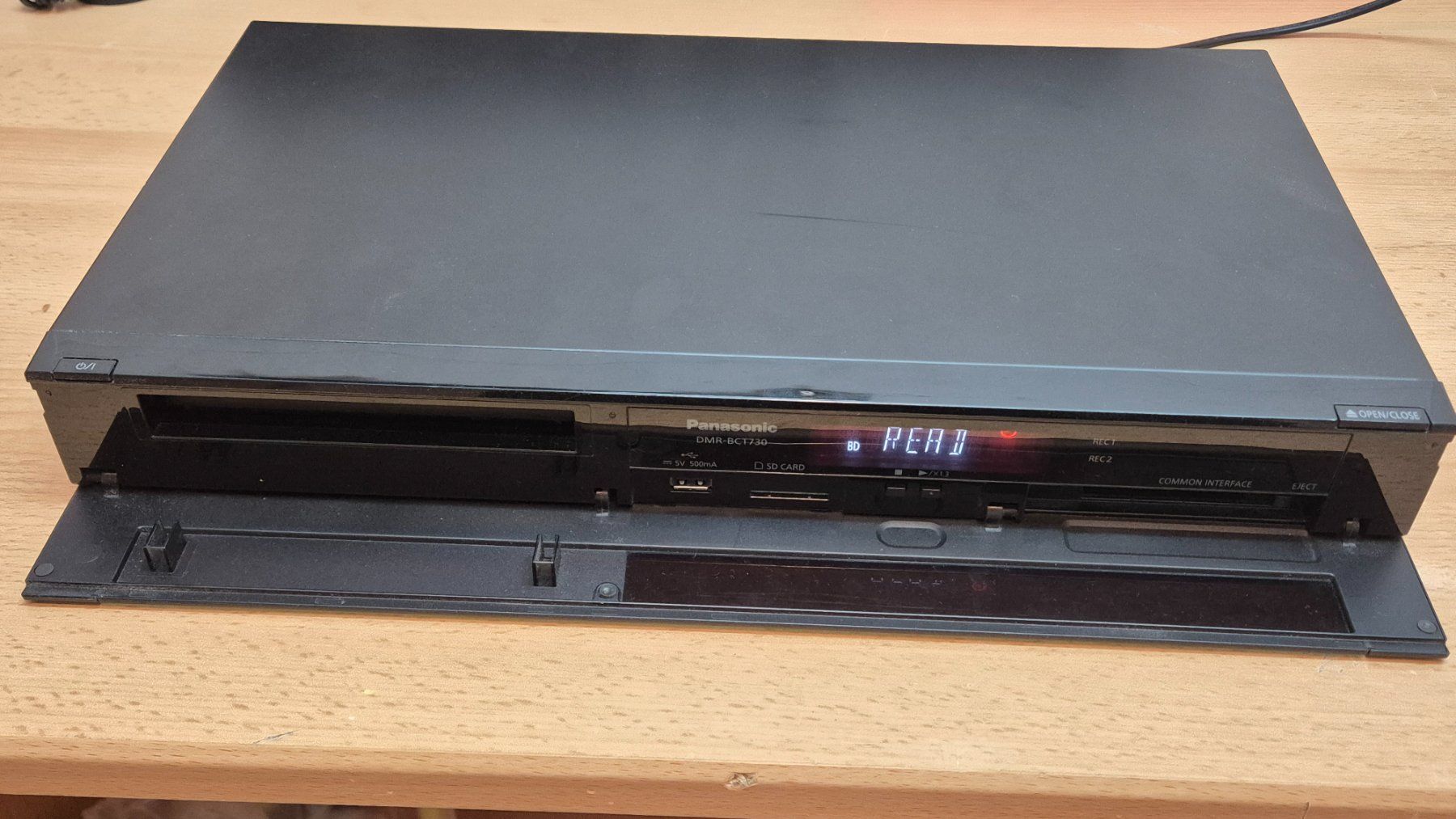 Tutti i DVDs: Panasonic DMR-BCT730 Blu-ray Recorder – Usato da Arbon venduto da Satschmo1 1