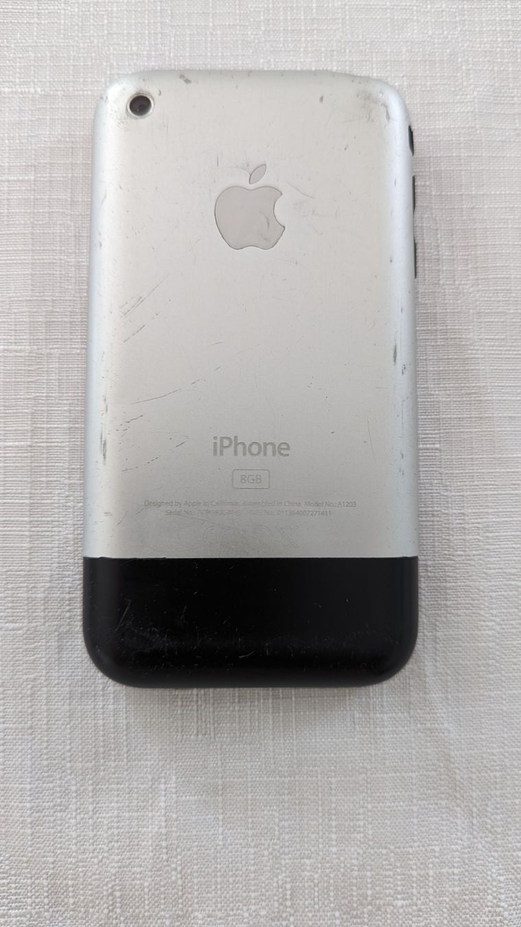Apple Telefoni cellulari / Smartphones: Apple iPhone 1 (2G) – Usato da Losone venduto da NGC9938 2