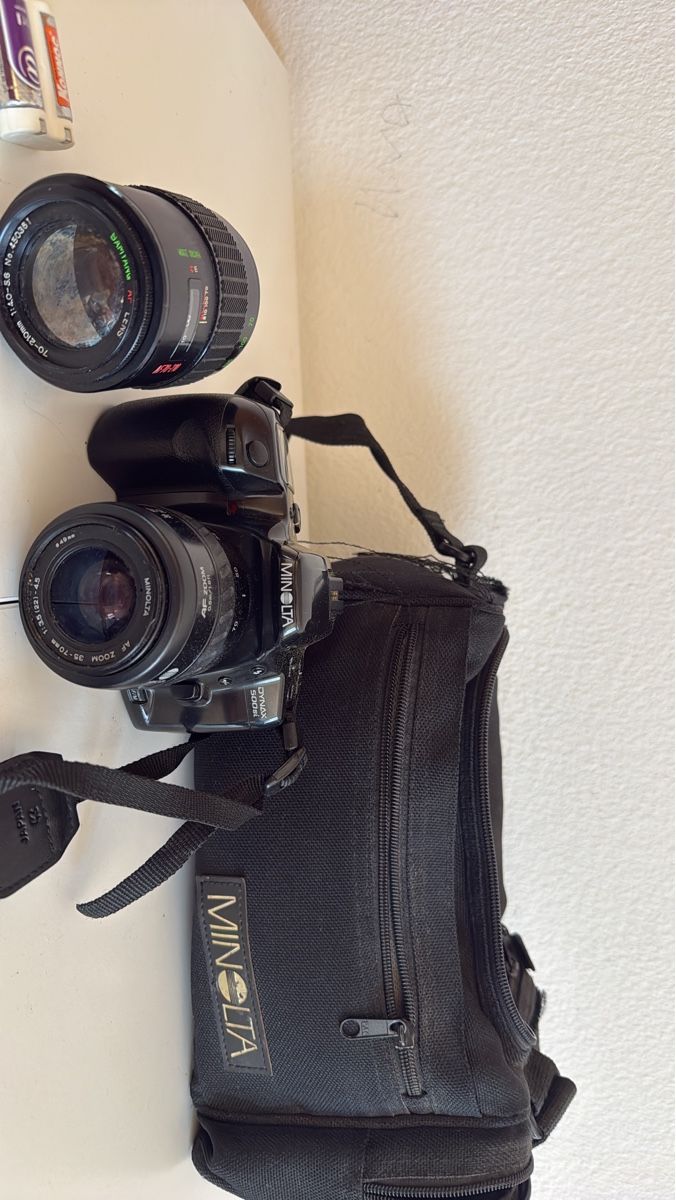 Minolta Kamera: Minolta Dynax 500si mit Tasche und Objektiv – Gebraucht aus Birsfelden von mah_6yvz