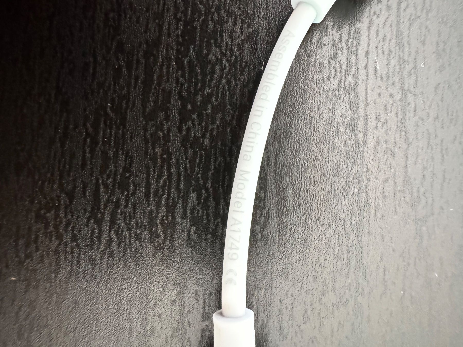 Apple Unità & Adattatore: Apple Klinke auf Lightning Adapter – Usato da Löhningen venduto da santafe06 2