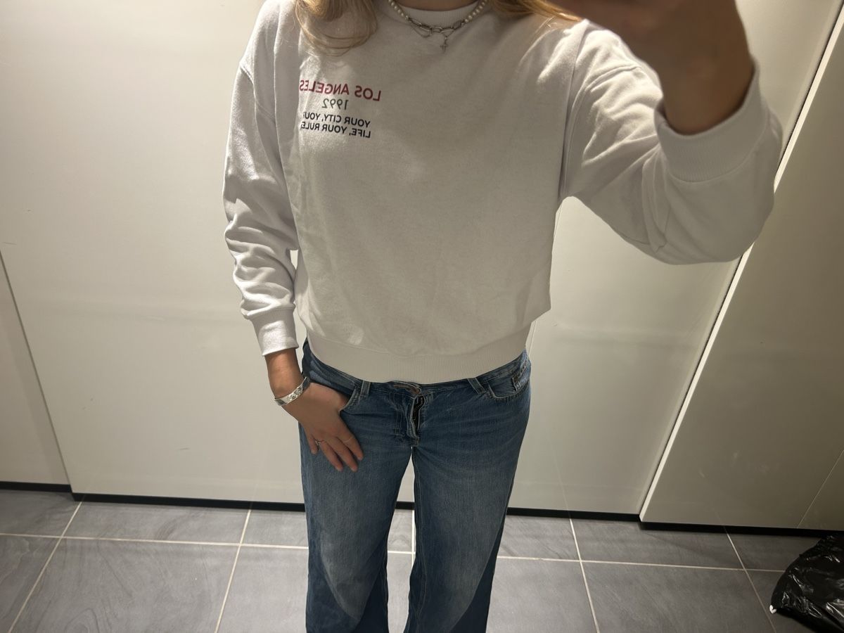 Maglioni & Felpe: Sweatshirt mit Backprint – Usato da Niederurnen venduto da hee_s95t