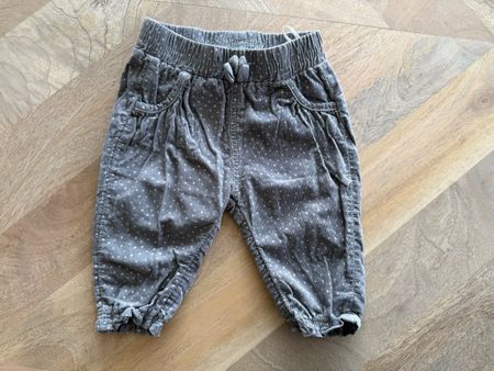 Baby Cordhose grau mit weissen Pünktchen, Gr. 62