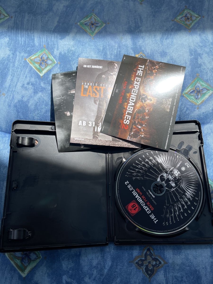 Tutti i DVDs: Expendables 2 - Swiss Fan Edition - Uncut - Blu-ray – Usato da Unterkulm venduto da AnoliOccasion 1