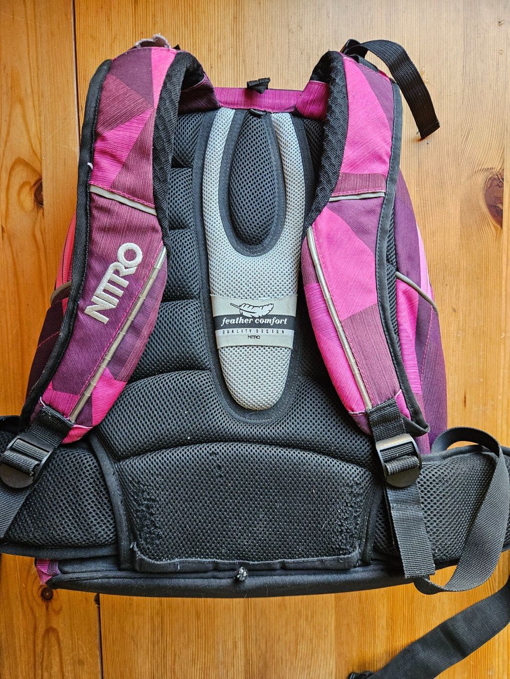 Rucksäcke: Nitro Rucksack Snowboard Wintersport Ski – Gebraucht aus Hägglingen von United-Village-Trade 1
