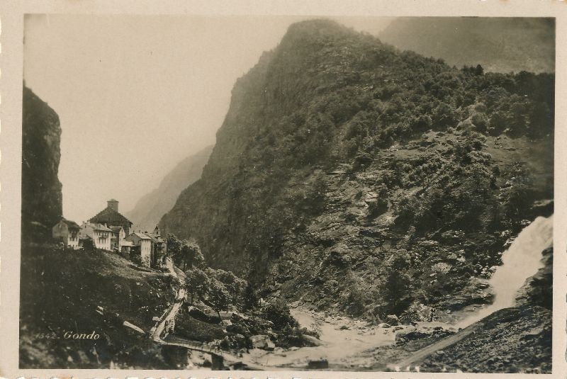 Cartoline postali: Gondo Dorf + c1930 – Usato da Emmenbrücke venduto da teestube