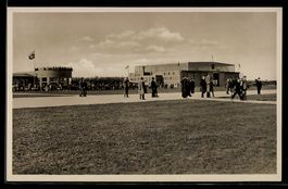Travemünde, Flughafen mit Halle und Flu
