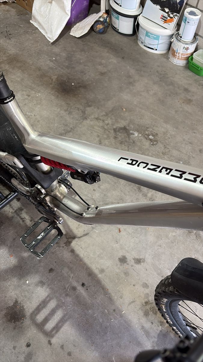 Velos: Commencal meta v4 tr – Gebraucht aus Maienfeld von Irniger-m-a-x 7