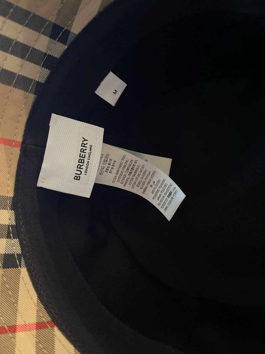 Burberry Copricapi, berretti & cappellini: Burberry Bucket Hat, Grösse M – Nuovo (secondo la descrizione) da Zürich venduto da ZHPearl 1