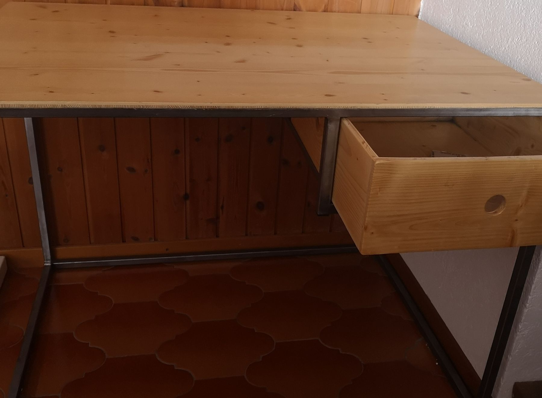 Scrivanie: Bureau – Usato da Arbaz venduto da diabolo28 1