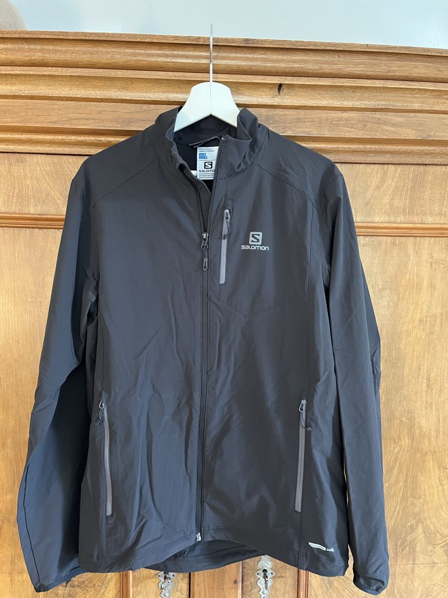 Salomon Jacken: leichte Windjacke, schwarz, Gr. M, Salomon – Gebraucht aus St. Gallen von Gloom22 1