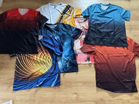 7 Herren T-Shirts verschiedene Muster Grösse XXL