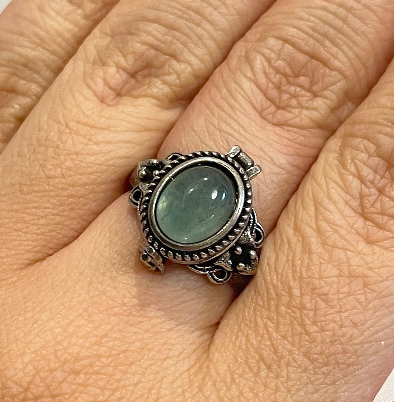 Ringe: Echtem grünem Fluorit Vintage-Ring – Neu und originalverpackt aus Schiers von sisikristall