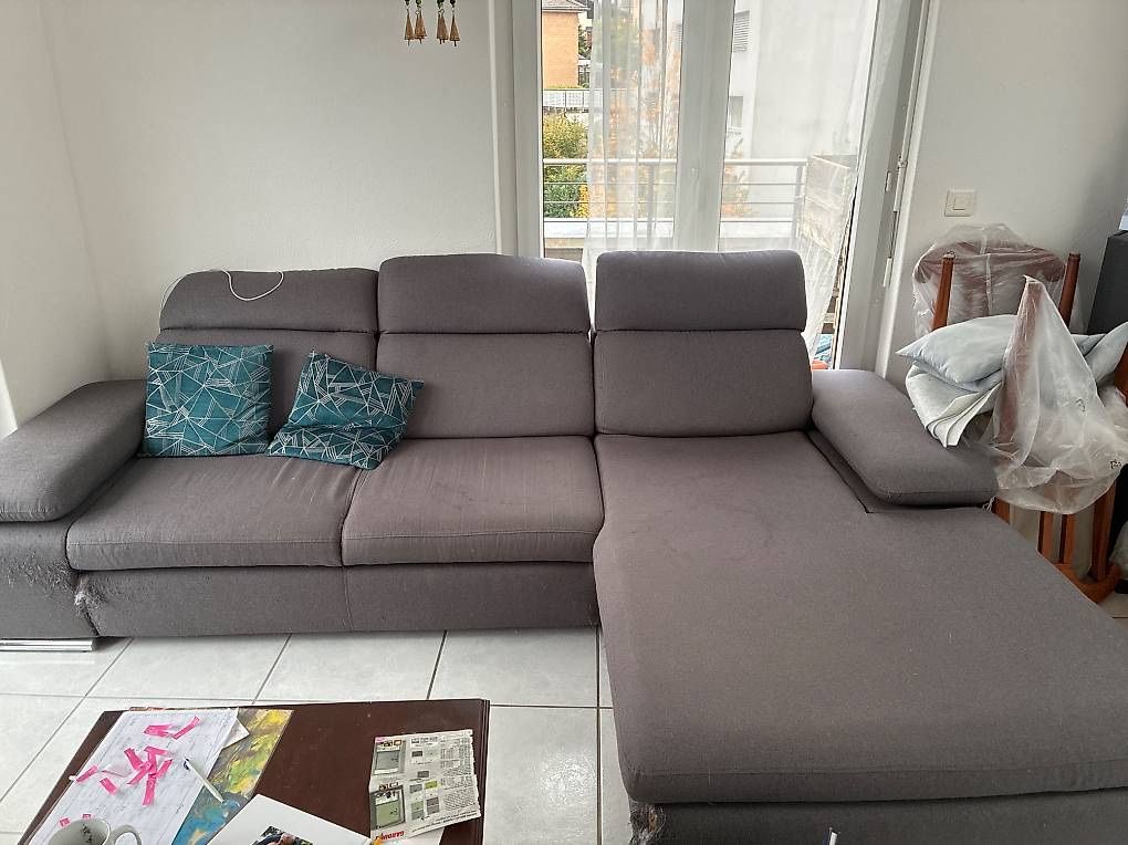 Divani: Ecksofa Dunkelgrau zu verschenken – Difettoso da Eschenbach LU venduto da Fabio_1 3
