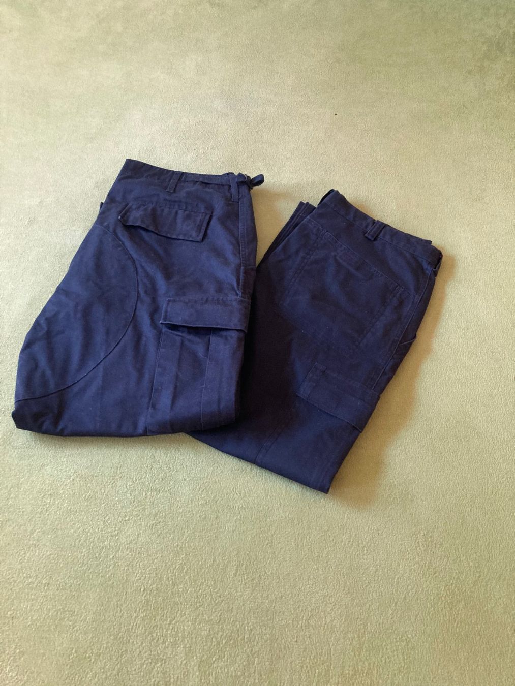 Pantaloni: 2 Paar Arbeits/Freizeithosen – Usato da Andeer venduto da JDOGG
