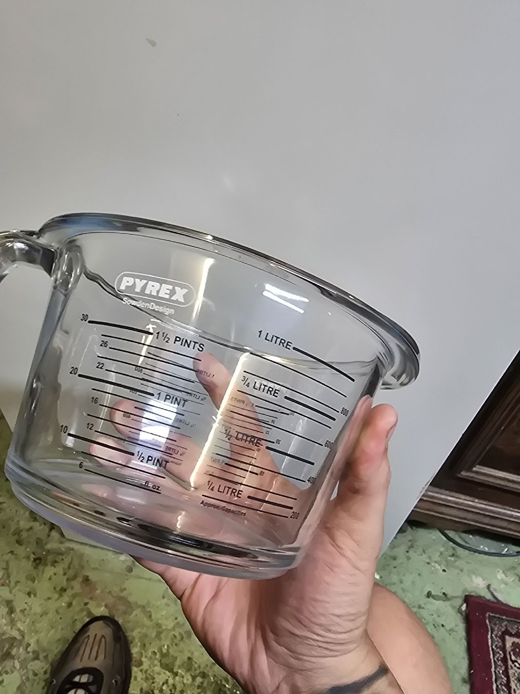 Bicchieri: Messbecher Pyrex Glas 1 Liter (T3) – Usato da Rorschach venduto da TimelessTrading 1