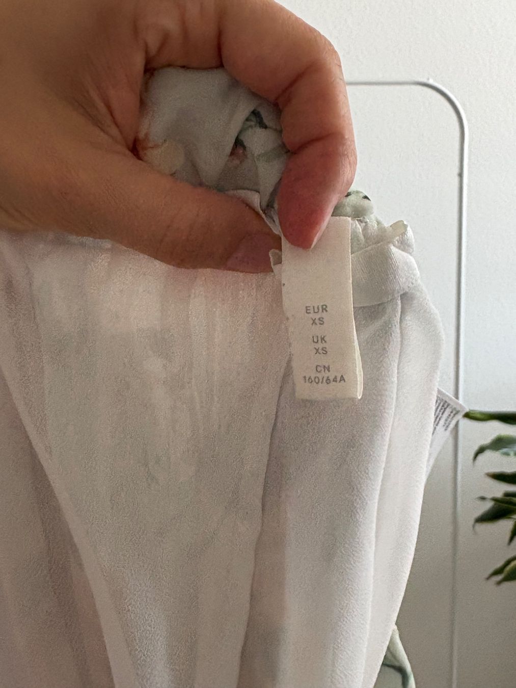 H&M Röcke: langer Rock mit Blumenmuster – Gebraucht aus Zürich von bbbggg 1