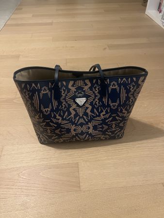Maison Mollerus Shopper Bern