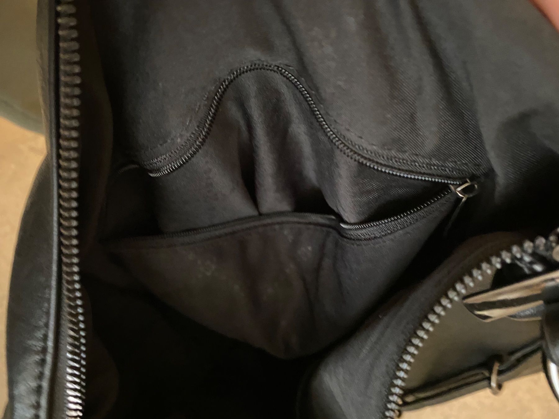 Borse da donna: Schwarze Handtasche top Zustand NP 80 CHF – Usato da Zürich venduto da Gamecards 5