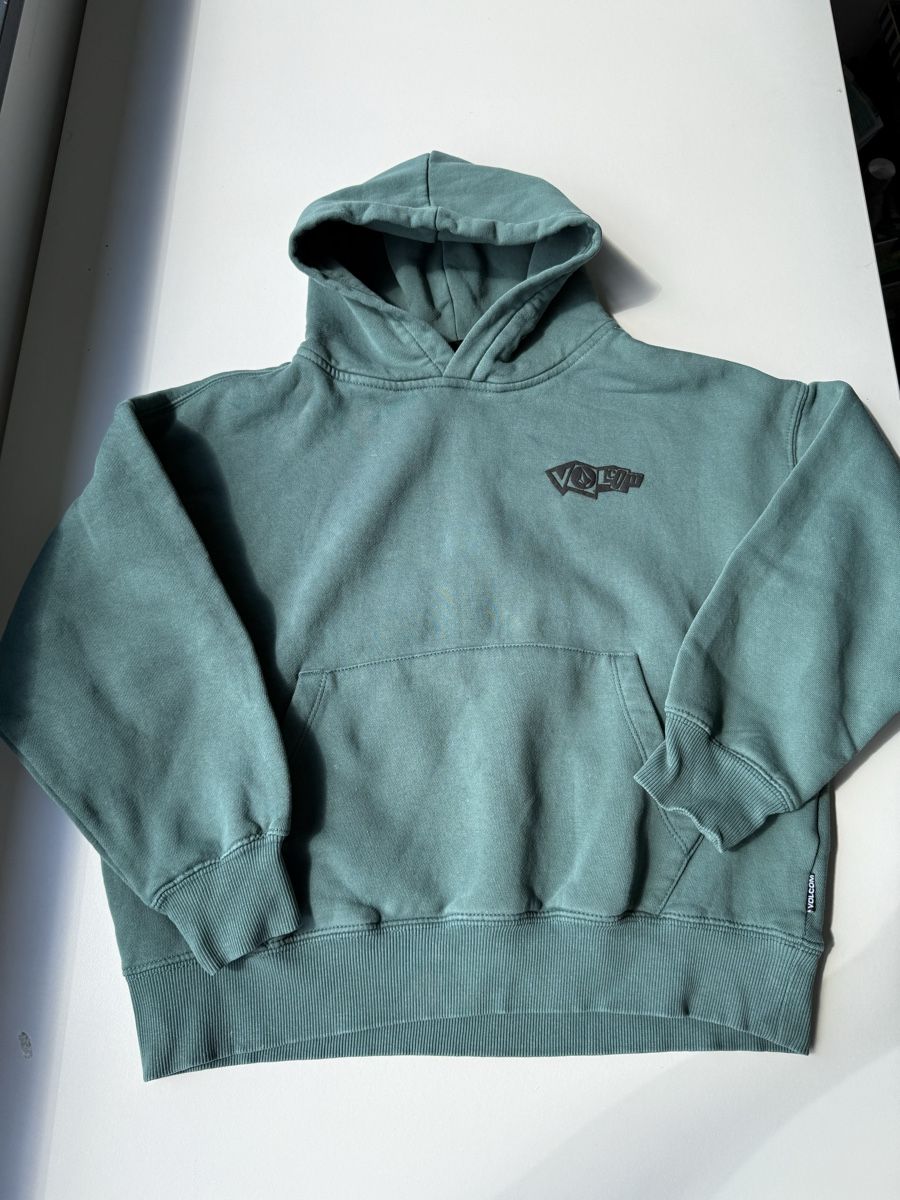 Pulls et sweat-shirts: Pull à capuche volcom – D'occasion à Courtételle par comtem