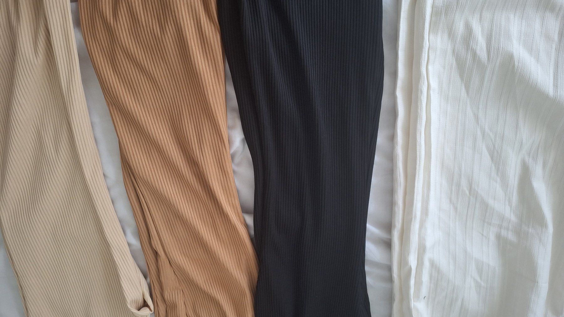 Shein Pantaloni: 4x hose 11-12jahre mädchen – Usato da Schötz venduto da mar_dri 2