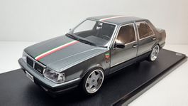 1:18 Lancia Thema 8.32 mit Alufelgen und OVP - Unikat