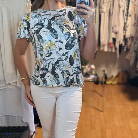 Sommerbluse aus Viskose mit Blumenmuster L/XL