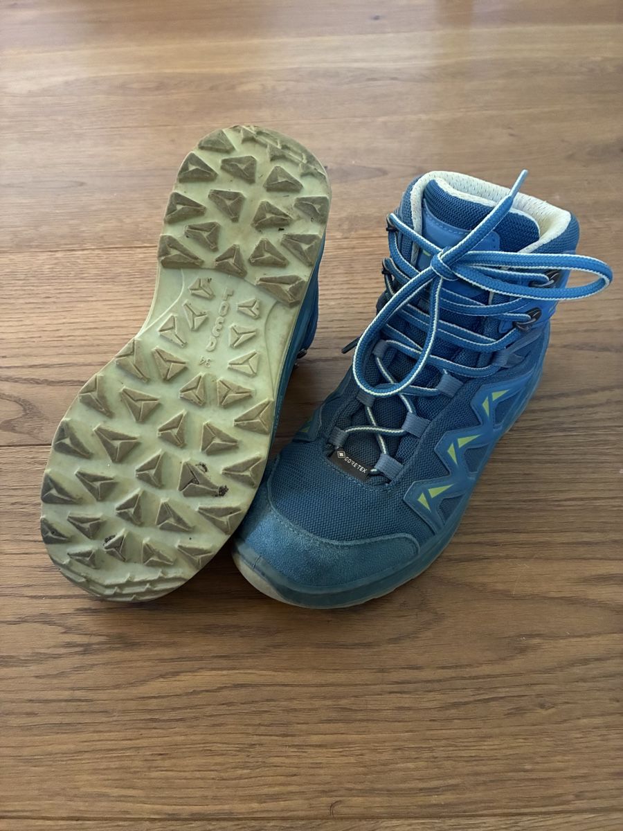 Lowa Scarpe per ragazzi: Wanderschuhe Kinder Grösse 34 – Usato da Flums venduto da Roniflu 2