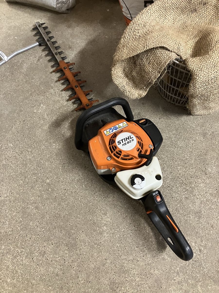 Stihl Toutes les machines: Stihl Heckenschere – Défectueux à Olten par maiskorn