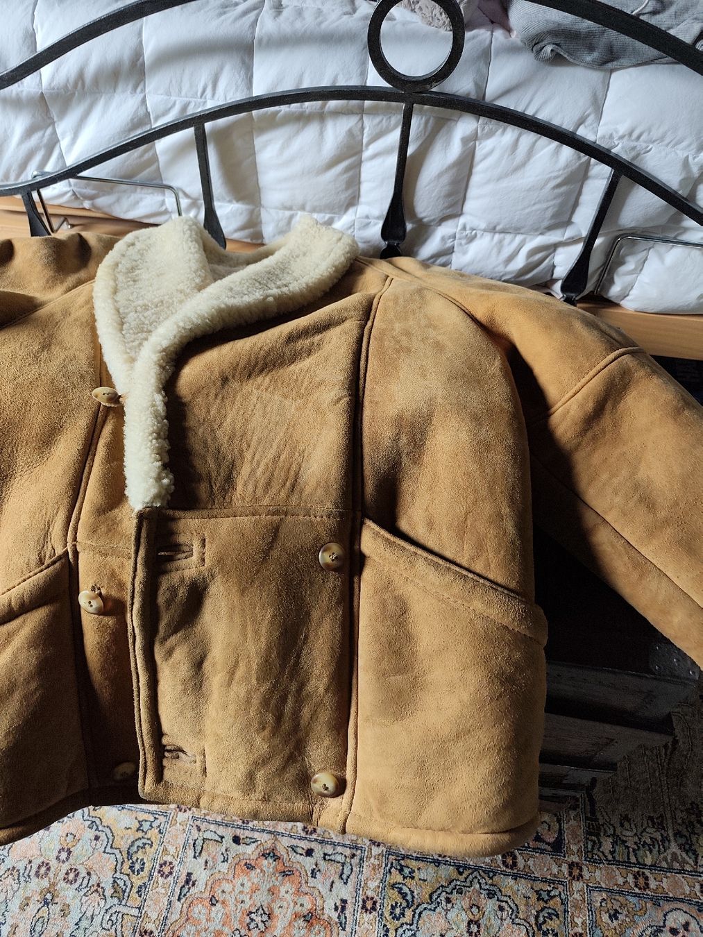 Mäntel: Montone Shearling – Gebraucht aus Grono von sab_f6hs 3