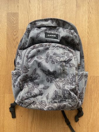 Dakine Rucksack Grau