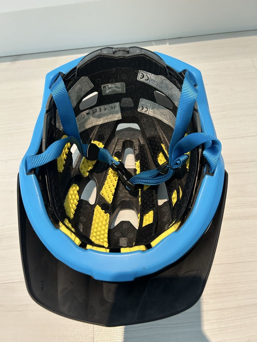 Caschi: Fahrradhelm – Größe S/M – Usato da Wallisellen venduto da sam_kf7w 2