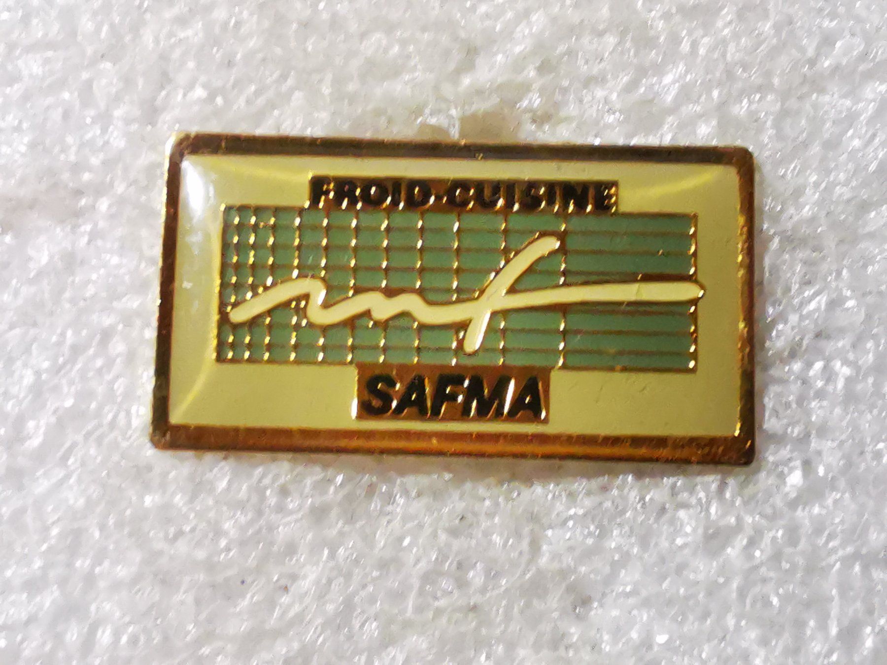 Plaketten & Abzeichen: Ansteckpin 125: Safma – Gebraucht aus Oppligen von Pin-Fall-Shop
