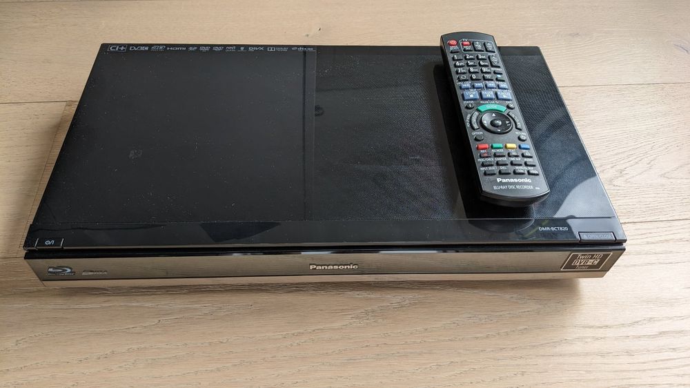 Panasonic DMRBCT820 BluRay Recorder Kaufen auf Ricardo