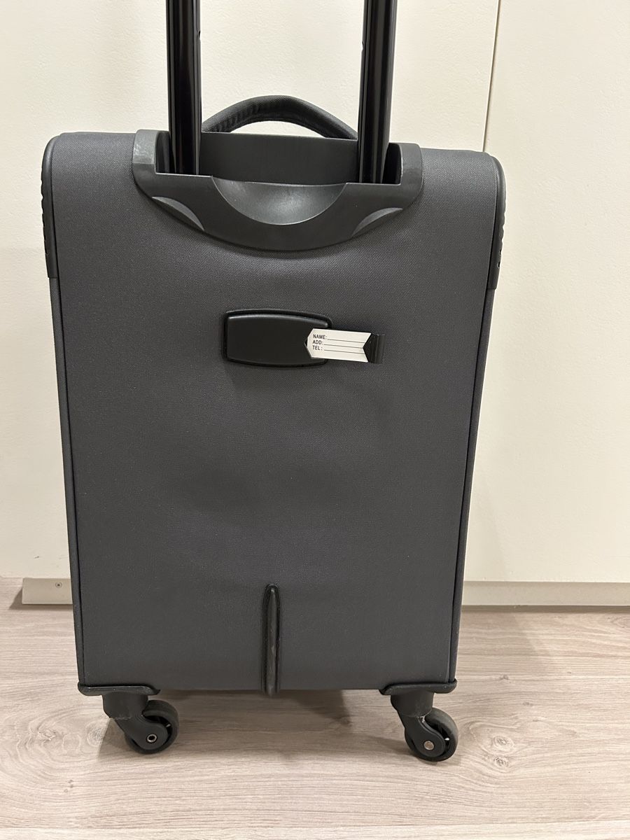 Valigie: kleiner Reisekoffer – Nuovo (secondo la descrizione) da Muri b. Bern venduto da stidu 1