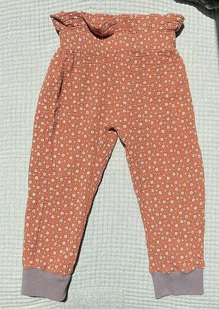 Gr.92/98, Paperbag Hosen Musselin braun mit weissen Blümchen
