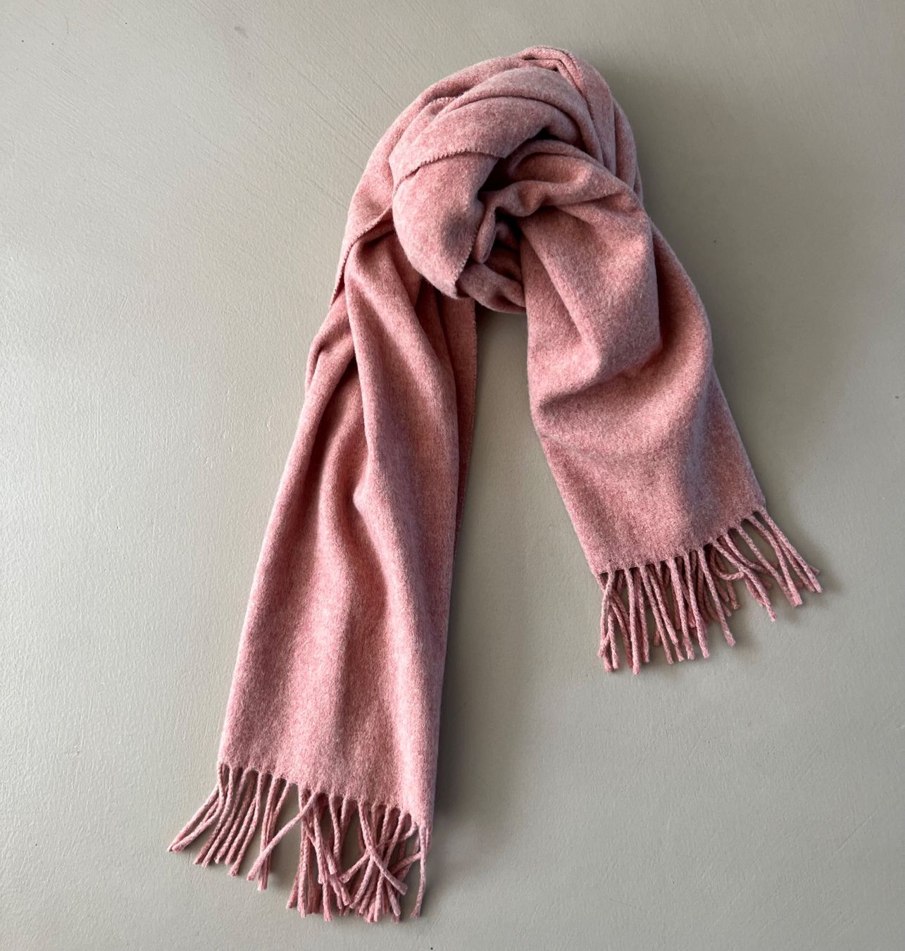 Acne Studios Foulards & écharpes: ACNE STUDIOS Schal 💗 – D'occasion à Zürich par ClosetQueen 4