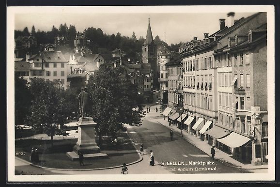 Cartoline postali: St. Gallen, Marktplatz mit Geschäften u – Usato da Berlin venduto da bartko-reher