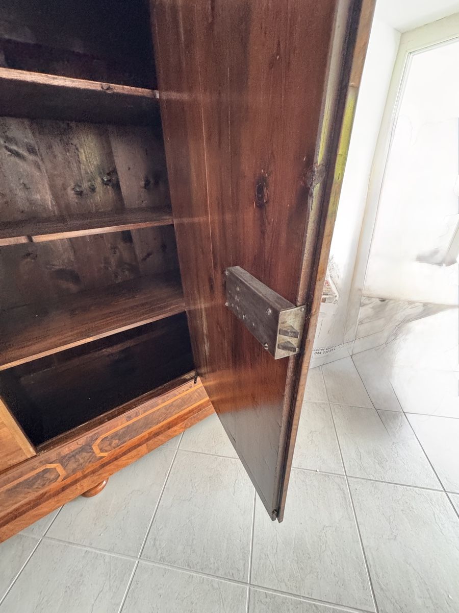 Armadi: Barock-Nussbaum Schrank- Top! – Usato da Schlieren venduto da Eldi84 3