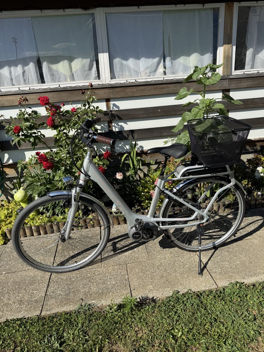 Cube Vélos: Cube Ella Cruise E-Bike – D'occasion à Würenlos par joao_1973