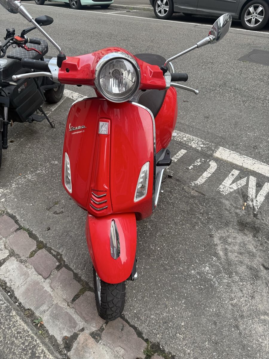 Vespa Scooters: Vespa primavera 50cc – D'occasion à Basel par fma_65qm 2
