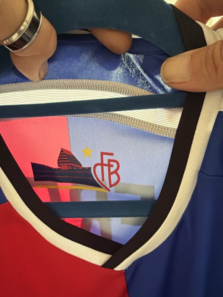 Adidas Canottiere & Pantaloni: FC Basel  – Usato da Zürich venduto da lui_6chl 1