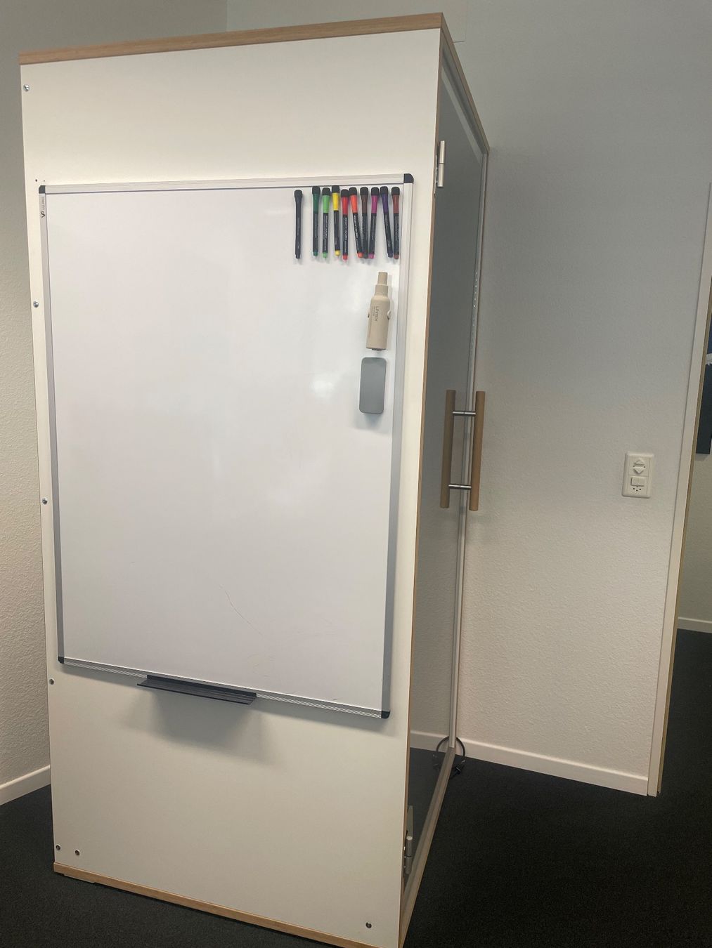 Altro per Eventi aziendali & Feste: Phone Booth SOLO / Telefonbox SOLO – Usato da Zürich venduto da jen_7m6y 2