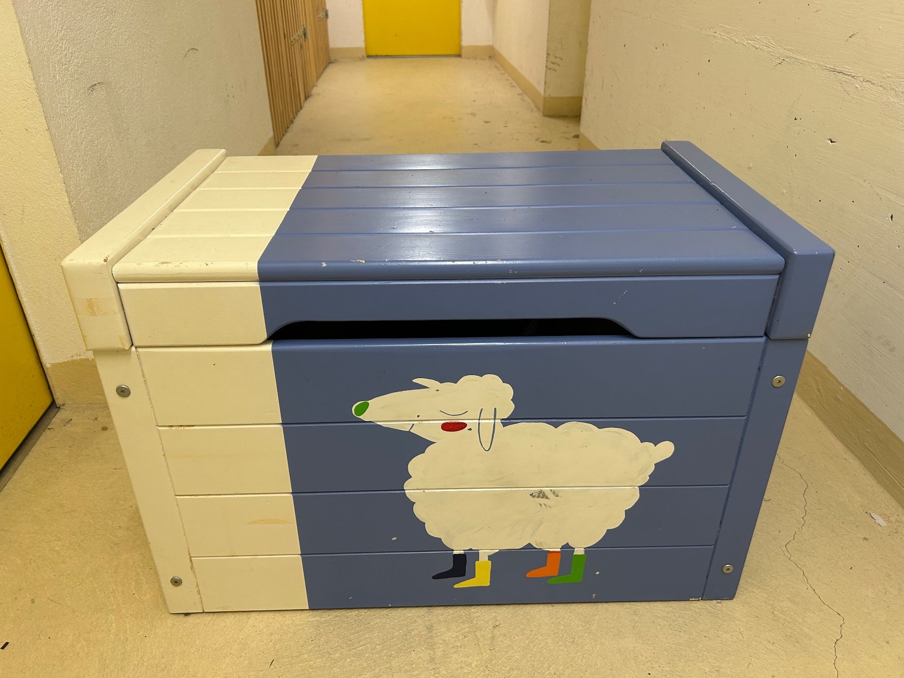 Cassapanche: Coffre pour enfants – Usato da Bellevue venduto da nic_r2fh
