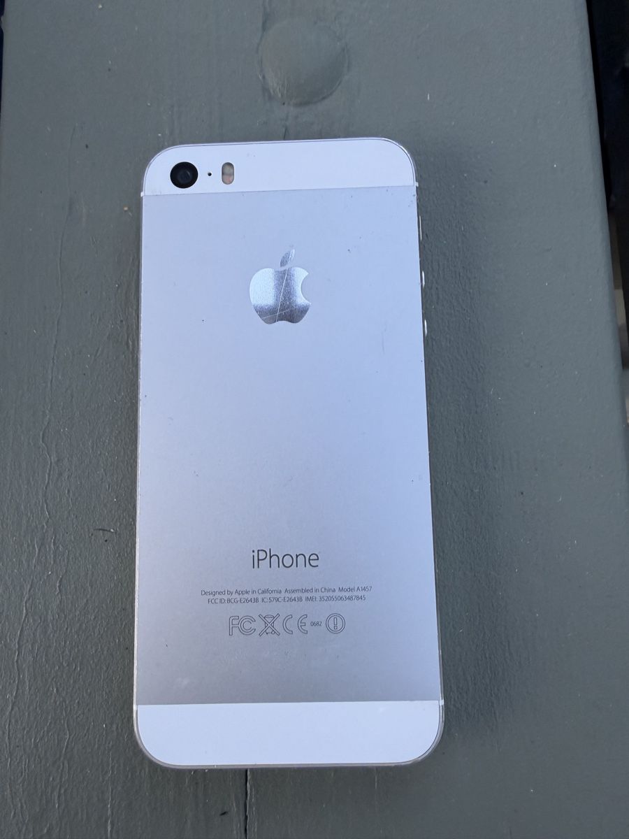 Apple Portables: 3 Handys – D'occasion à Tagelswangen par Gizzmo..77 3