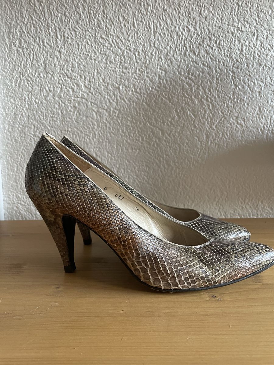 Scarpe da donna: Escarpins Dover taille 38, motif serpent ! – Usato da Martigny venduto da Lea_lucci 1